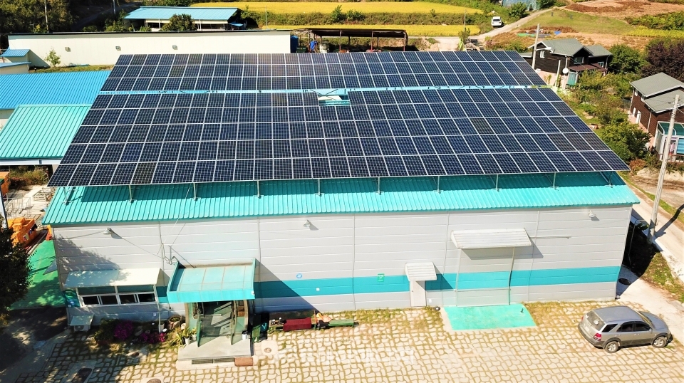 ‘2차년도 햇살행복 발전설비 지원사업’으로 전북 진안군에 설치된 진안고원협동조합 85.68kW급 태양광발전소.