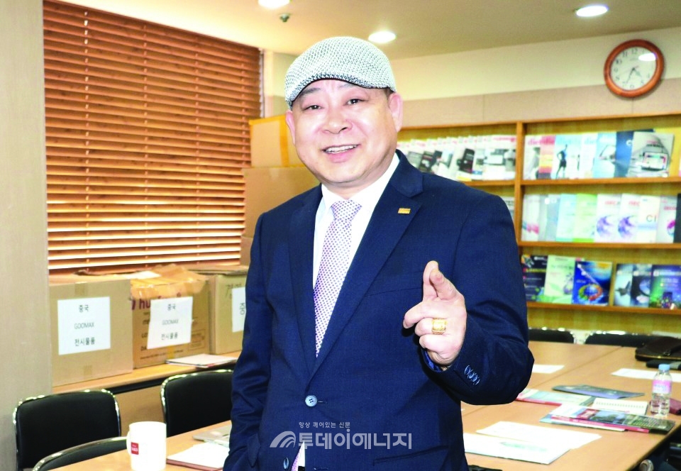 홍기웅 (사)전국태양광발전협회 회장.