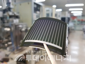 유연 CGIS 박막 태양전지.