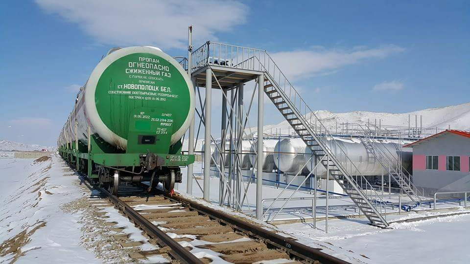 열차를 이용해 몽골 300톤 규모의 LPG충전사업장에 러시아 등에서 가스를 공급하고 있다.