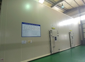 TÜV 라인란드 코리아 창원 에너지 효율 시험소에 설치된 ‘밸런스 룸 타입 칼로리미터’.