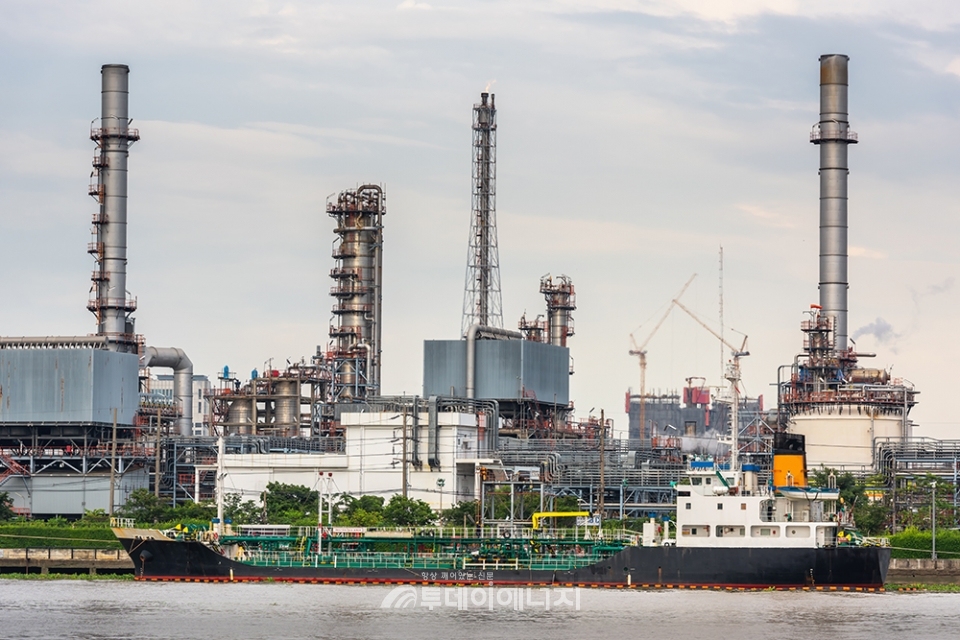 중국이 올해 하반기 6곳, 내년 3곳의 PDH공장이 가동될 것으로 전망되면서 석유화학용 LPG수요가 증가될 것으로 전망된다.