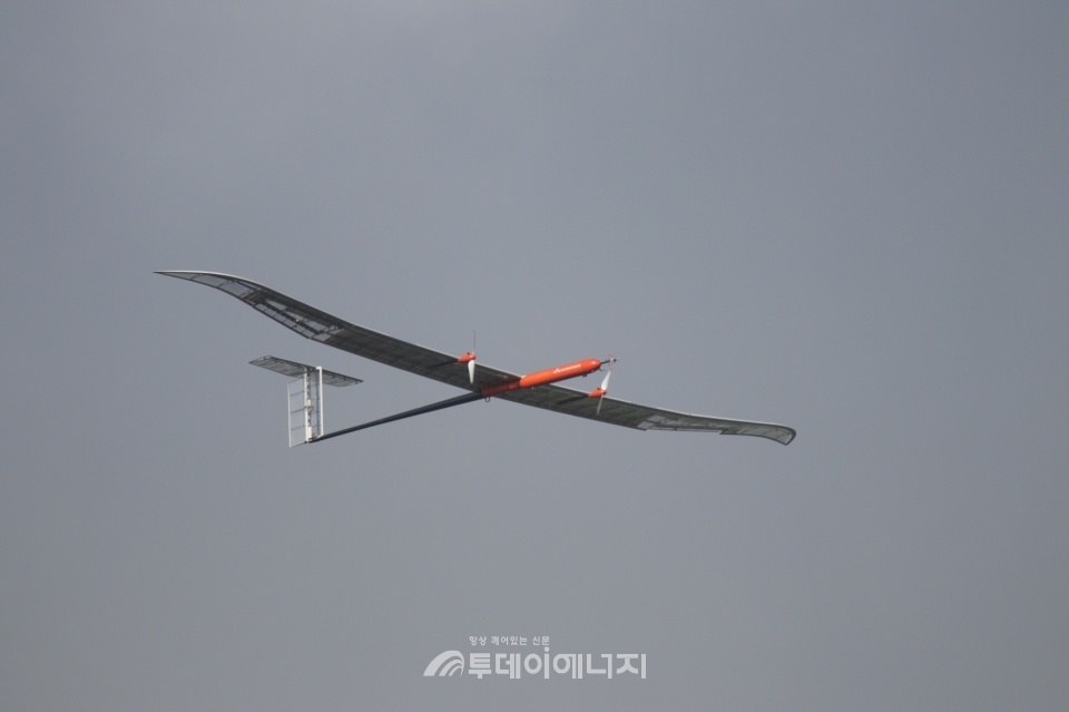 고고도 태양광 무인 항공기 EAV-3.