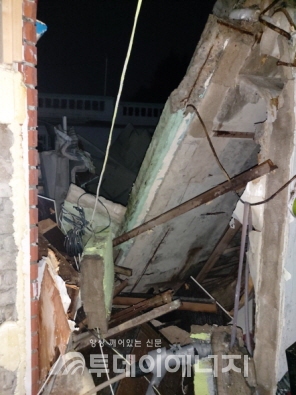 경남 의령 소재 한 주택에서 LPG폭발이 발생해 70대 부부가 중상을 입는 사고가 발생했다.