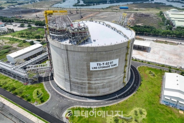 베트남 티바이 LNG 터미널 현장의 LNG 탱크 사진./삼성물산 제공