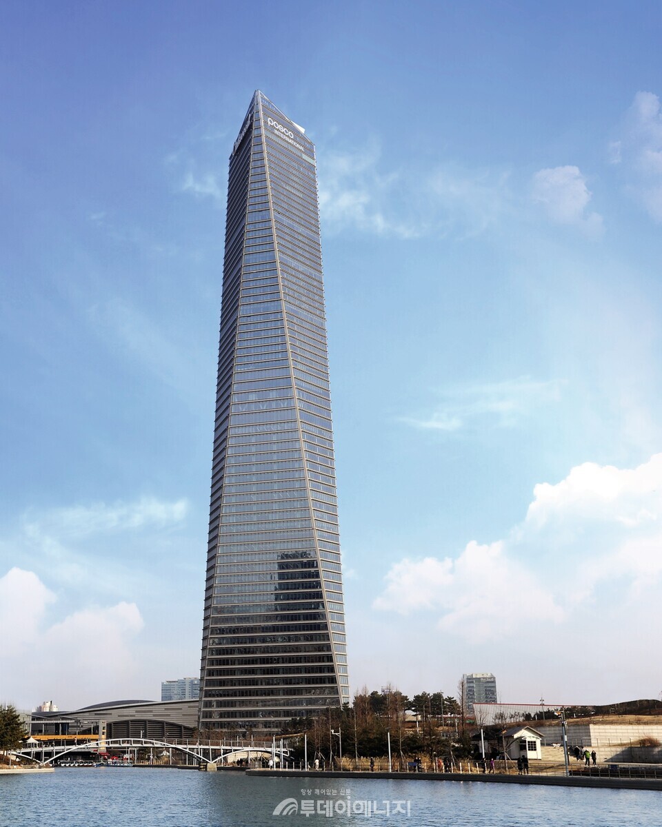 포스코타워 송도 전경./포스코인터내셔날 제공