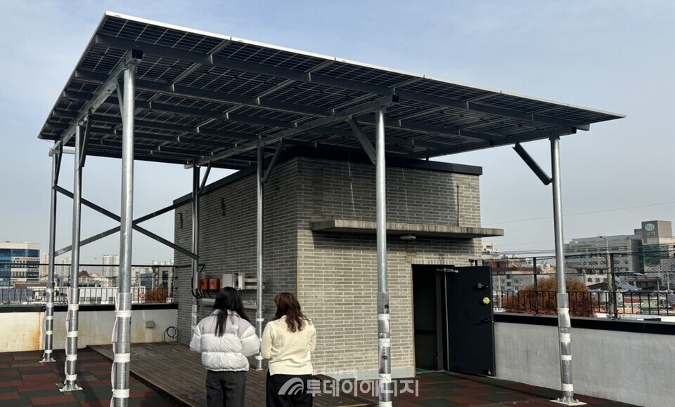 가정용 옥상 태양광 발전시설. / 광주광역시 남구 제공