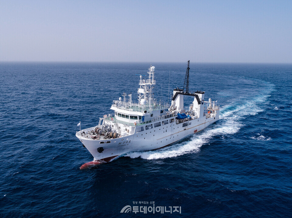 친환경선박 출항 모습./해양수산부 제공