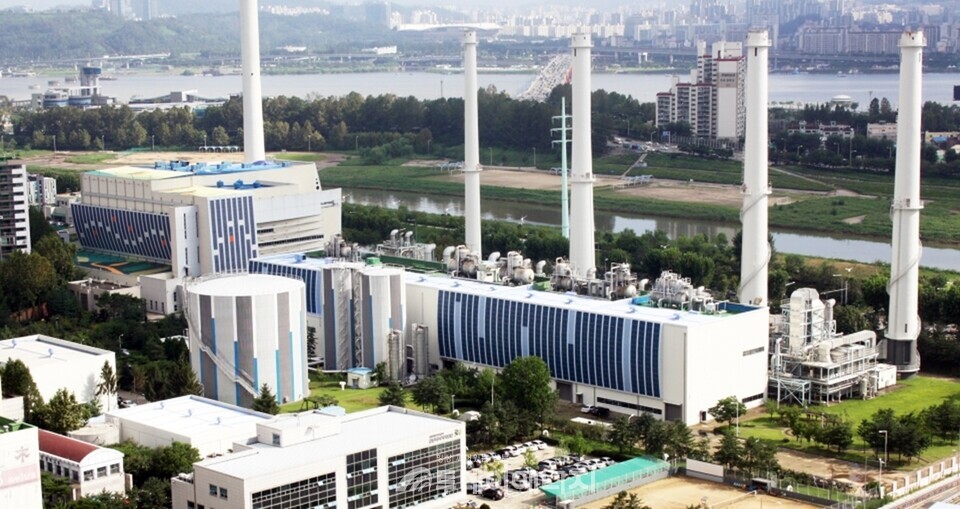 사진. 서울 목동 서울에너지공사 집단에너지시설 전경. / 서울에너지공사 제공