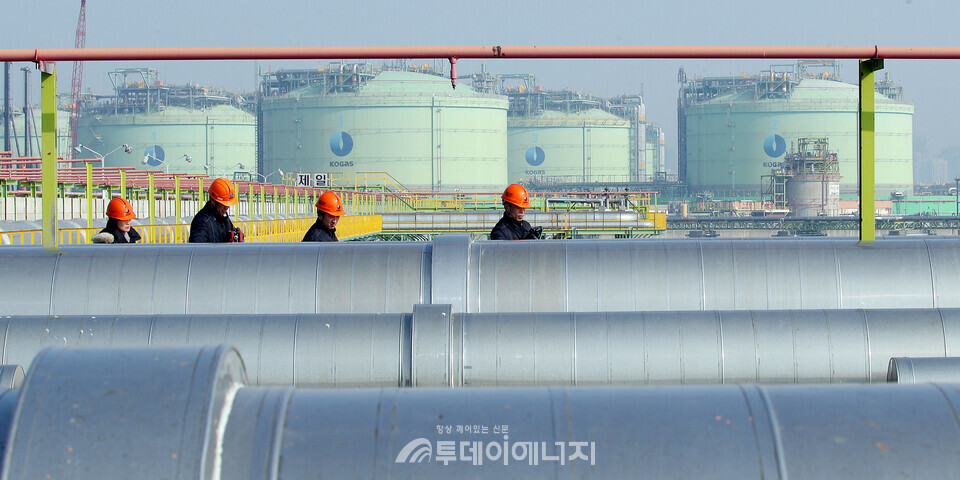 한국가스공사의 인천 LNG 저장기지,/한국가스공사 제공
