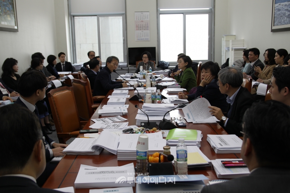 국회 산자위 법안소위 모습 /투데이에너지 자료사진