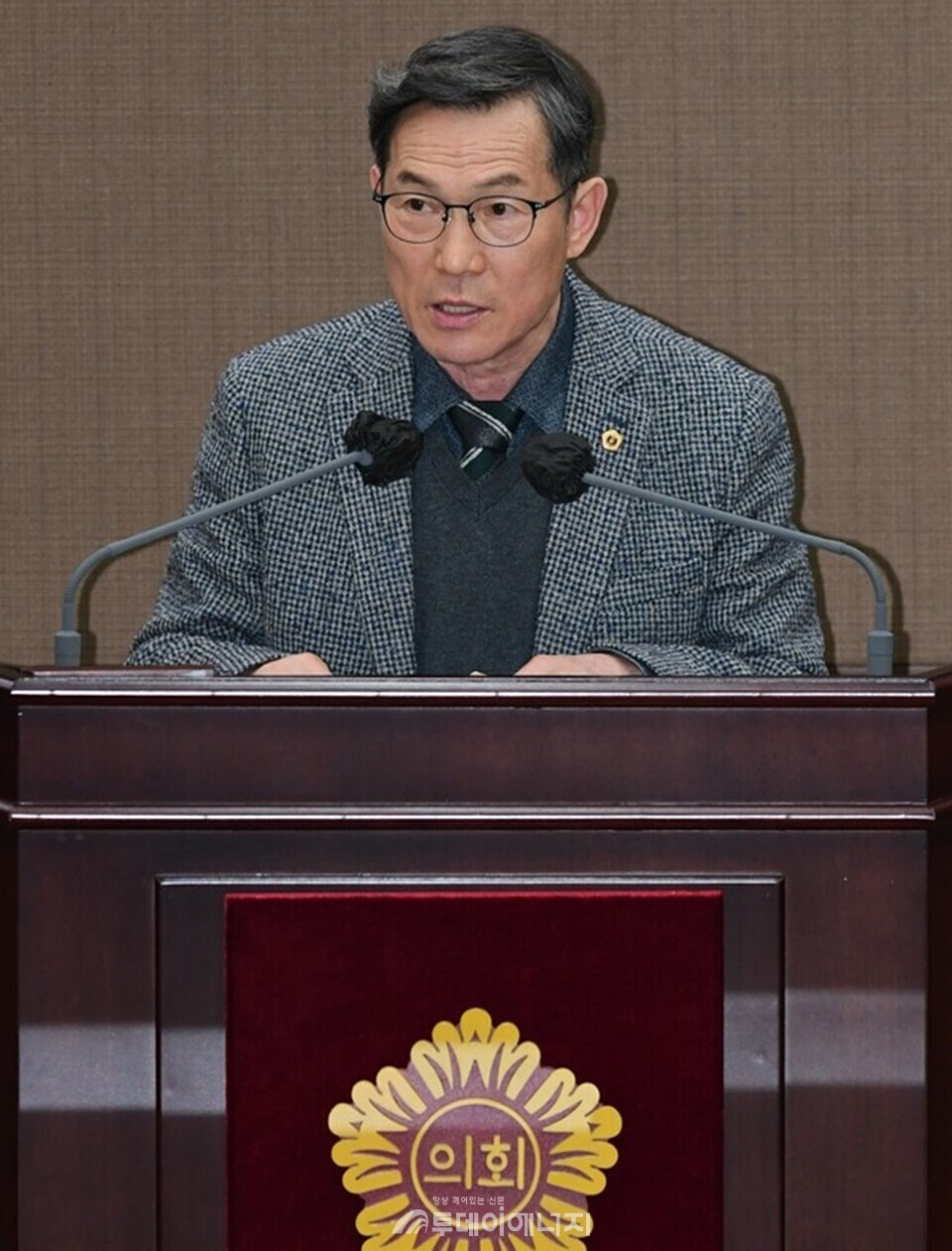 서울시의회 환경수자원위원회 남궁역(국민의힘, 동대문3) 의원이 지난 7일 열린 제328회 임시회 제5차 본회의에서 ‘서남2단계 집단에너지시설’ 사업 방향 재검토와 관련해 발언하고 있다. / 서울시의회 제공