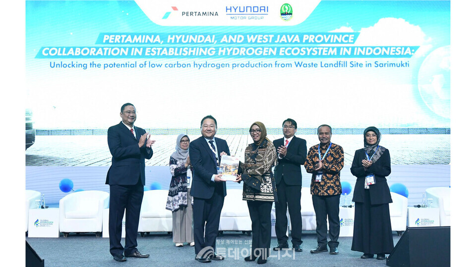 현대차그룹이 인도네시아 정부 및 국영 에너지기업과 함께 ‘자원순환형 수소 솔루션(W2H)’ 도입 계획을 발표했다./현대차그룹 제공