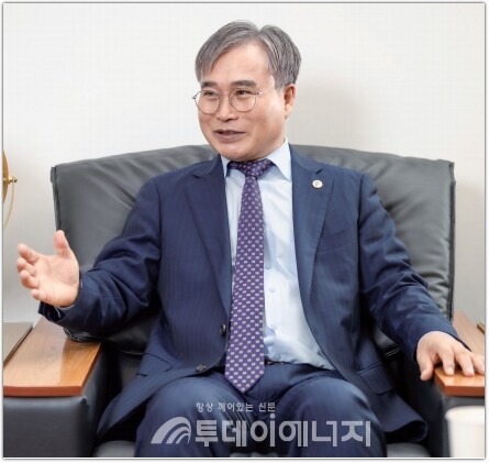 배정철 원장은 “기술의 초격차를 확보하고 글로벌 시장에서 확실한 입지를 다져야, 대한민국 조선행야기자재산업의 지속 가능한 경쟁력을 유지할 수 있다”고 말했다.