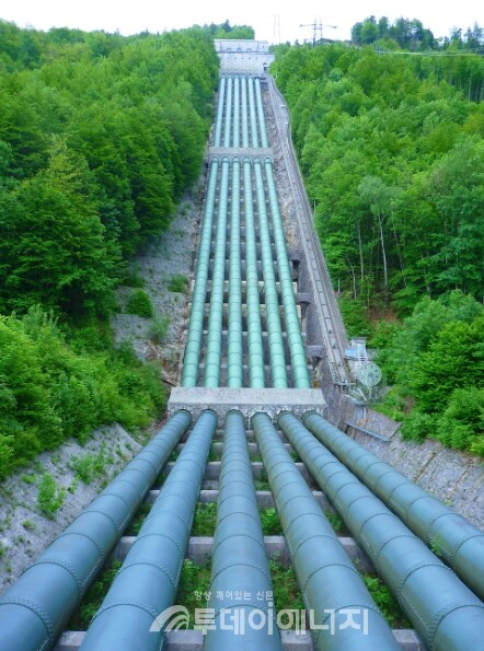 우크라이나는 6월부터 러시아를 피해가는 '트란스발칸 경로'로 가스 수입을 개시했다. /픽사베이