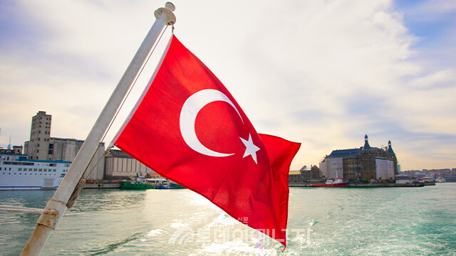 튀르키에 국기/한국신재생에너지협회 제공