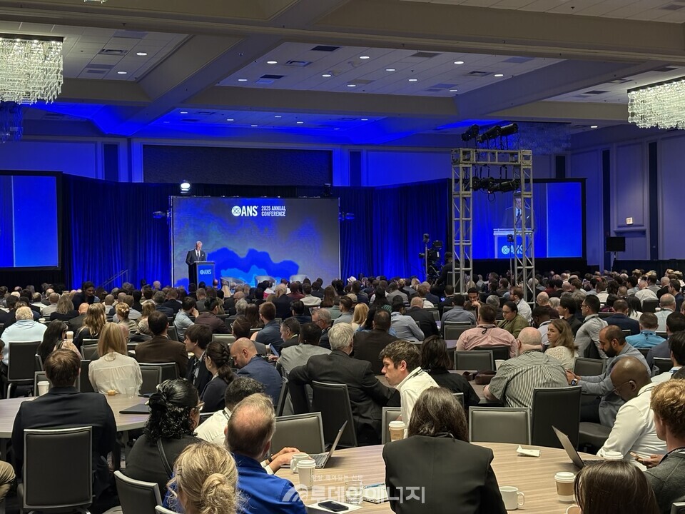 한수원이 15일~18일(현지시간) 미국에서 열린 '2025 ANS'에 참가해 원자력 R&D 기술의 우수성을 선보였다./한국수력원자력 제공