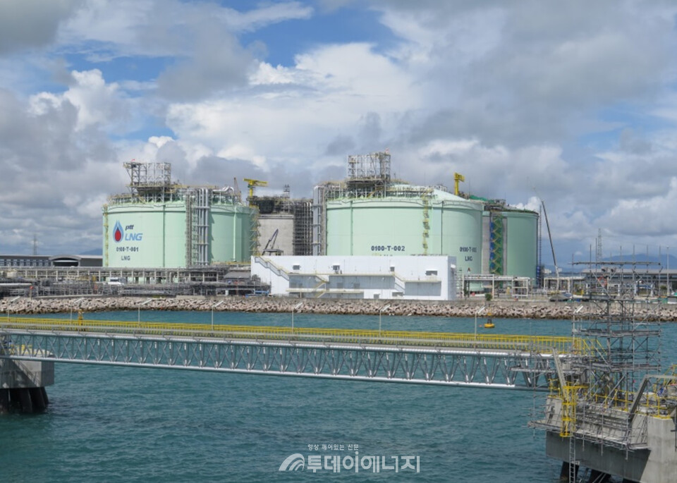 포스코이앤씨가 태국에서 2017년에 준공한 PTT LNG Terminal #2 프로젝트