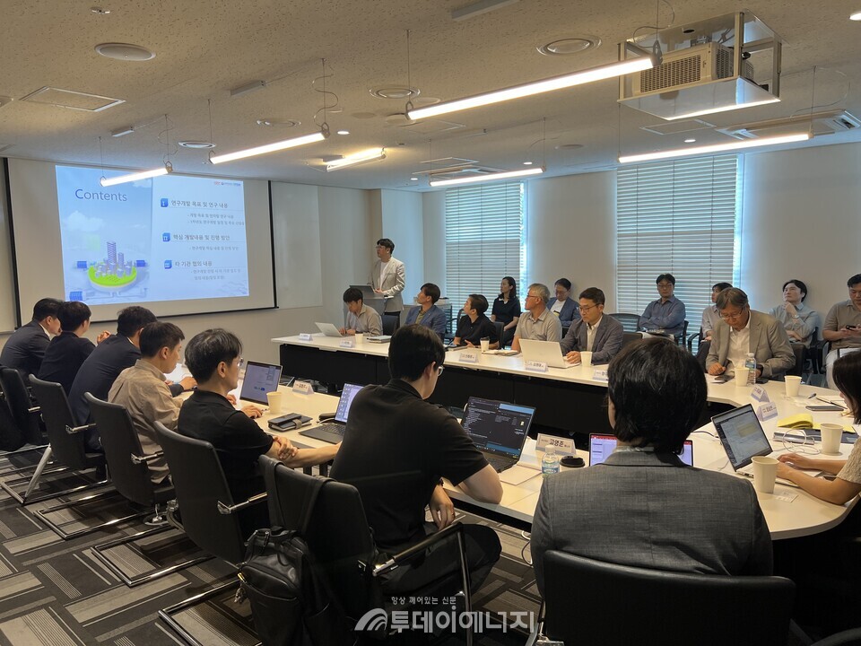 '분산형 차세대 집단냉난방시스템 효율 향상 기술 개발 및 실증' 과제가 본격화됐다./앱트뉴로사이언스 제공