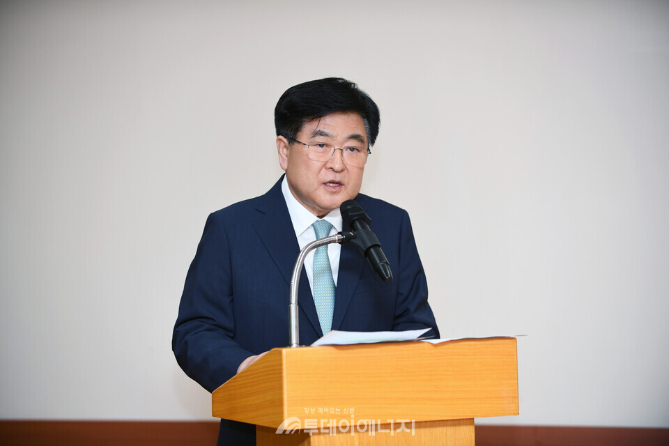 권오갑 회장, 사장단 소집 “냉정한 분석과 단호한 대응 필요”. /HD현대 제공