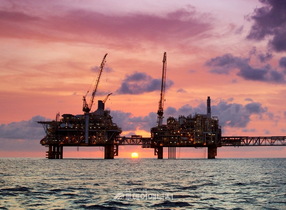 SK E&S와 호주 Santos 등 파트너사들이 CCS 플랜트 전환을 위한 FEED(기본설계) 작업에 착수한 바유운단(Bayu-Undan) 가스전 전경.