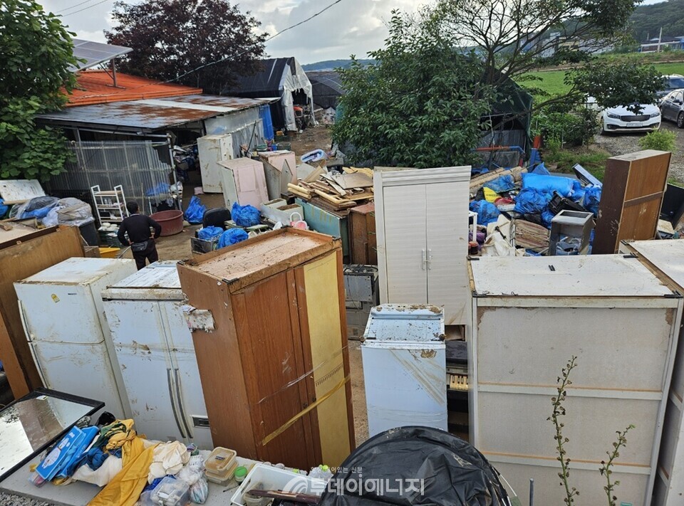 경기 가평 침수지역 수해 폐기물 현장./ 환경부 제공