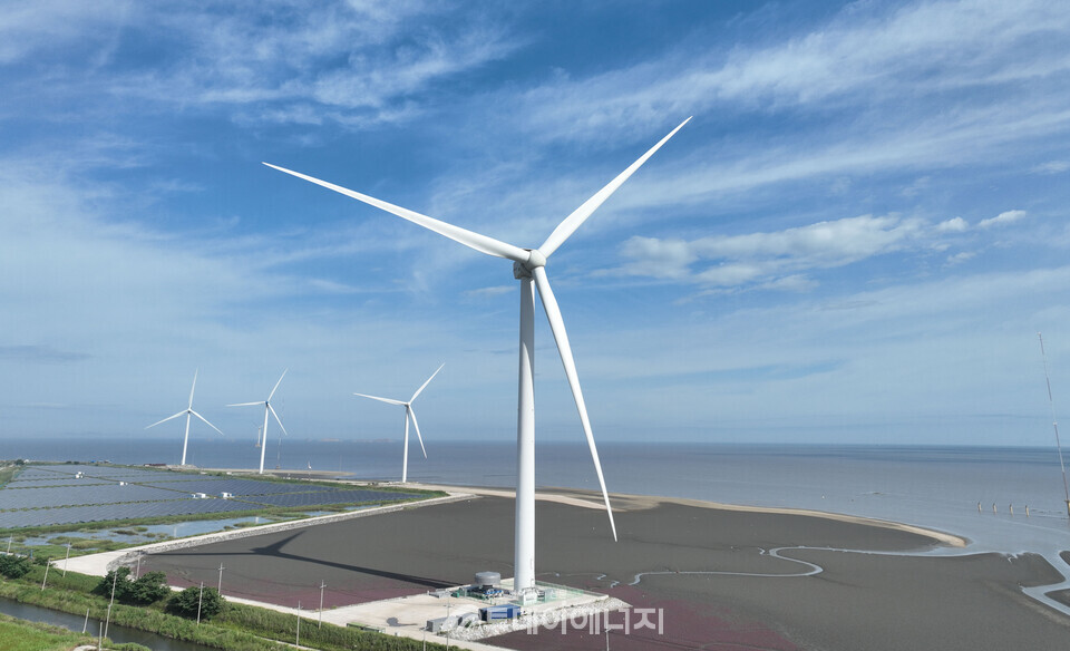 국제 인증기간 UL로부터 국내 최초로 형식인증을 취득한 두산에너빌리티 10MW 해상풍력발전기/두산에너빌리티 제공