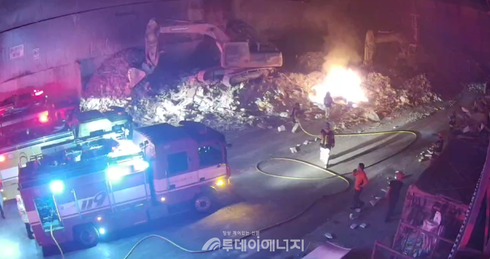 천일에너지 폐기물 집하장 화재 진압 CCTV / 천일에너지 제공