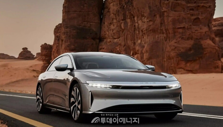 삼성SDI 배터리가 탑재된 루시드 모터스의 '루시드 에어 그랜드 투어링' 차량./ 루시드 모터스 제공