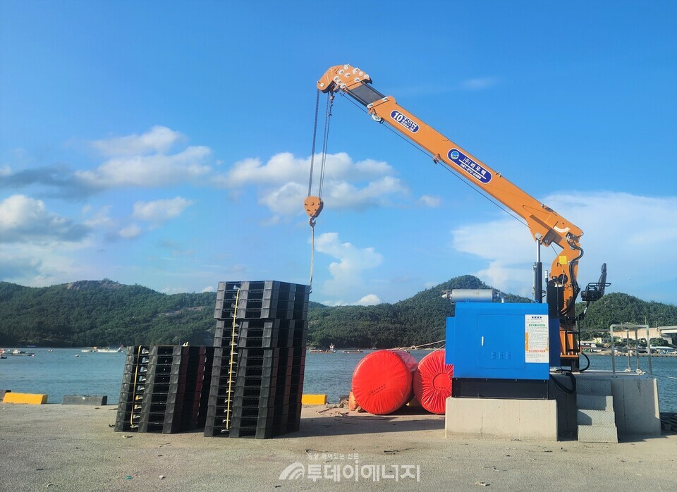 KOMSA, 폐그물 등을 활용해 제작한 어업용 팔레트(운반대)