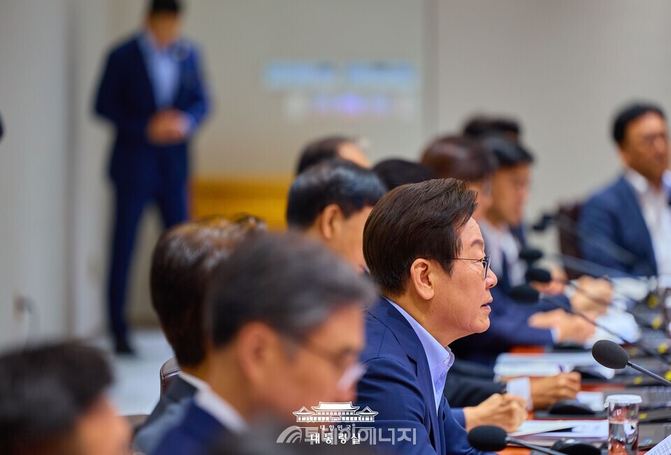 이재명 대통령이 지난 8월 29일 서울 용산 대통령실에서 국무회의를 열어 2026년 예산안과 기금운용계획안, 2025~2029년 국가 재정 운용계획(안) 등의 안건을 심의, 의결했다./ 대통령실 홈페이지