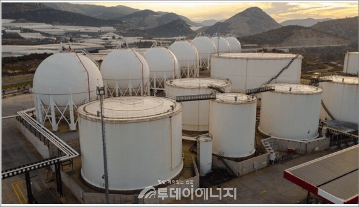 카오슝(Kaohsiung) ‘인터컨티넨털 LNG 인수기지(Intercontinental LNG Receiving Terminal)
