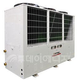 신재생에너지에 대한 관심이 높아지며 관련 기기에 대한 관심도 높아지고 있다(사진 히트펌프).