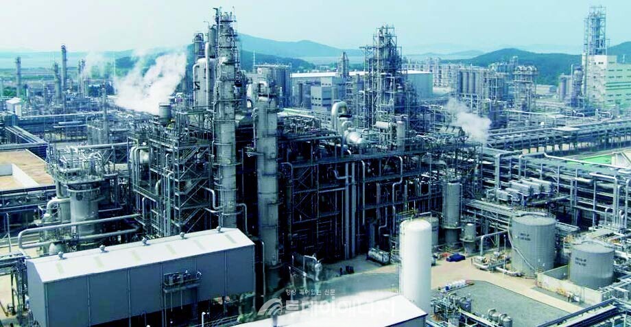 롯데케미칼 대산공장 NCC 설비/롯데케미칼 제공