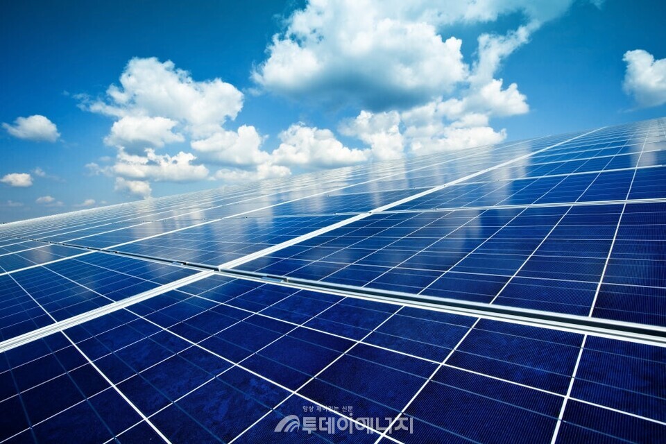  산업통상자원부 지난 19일 ‘태양광 R&D 기획단’을 출범하고, 태양광 R&D 신규사업 기획에 착수했다./사진 산업통상자원부