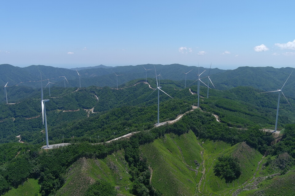 오미산 풍력발전단지 전경 / 한국남부발전 전경